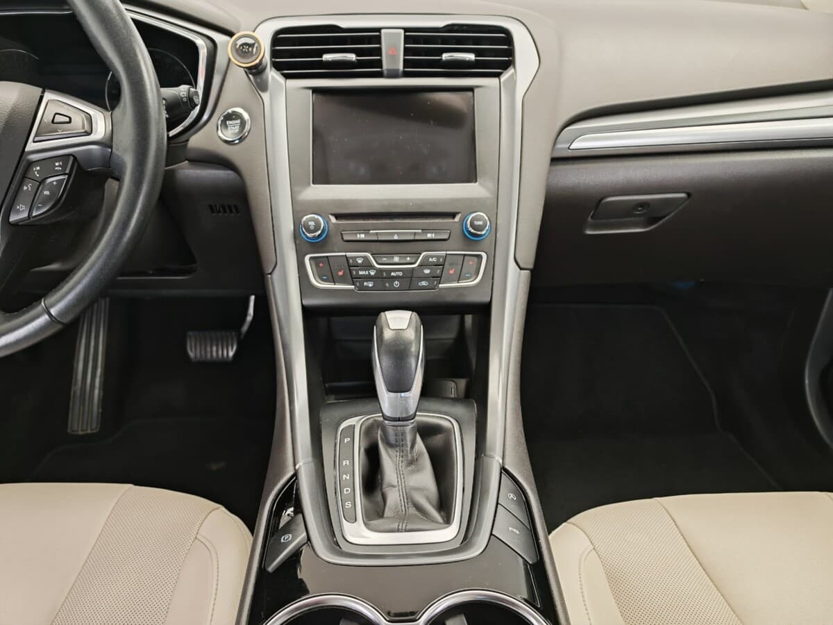 2016 Ford Mondeo - 12