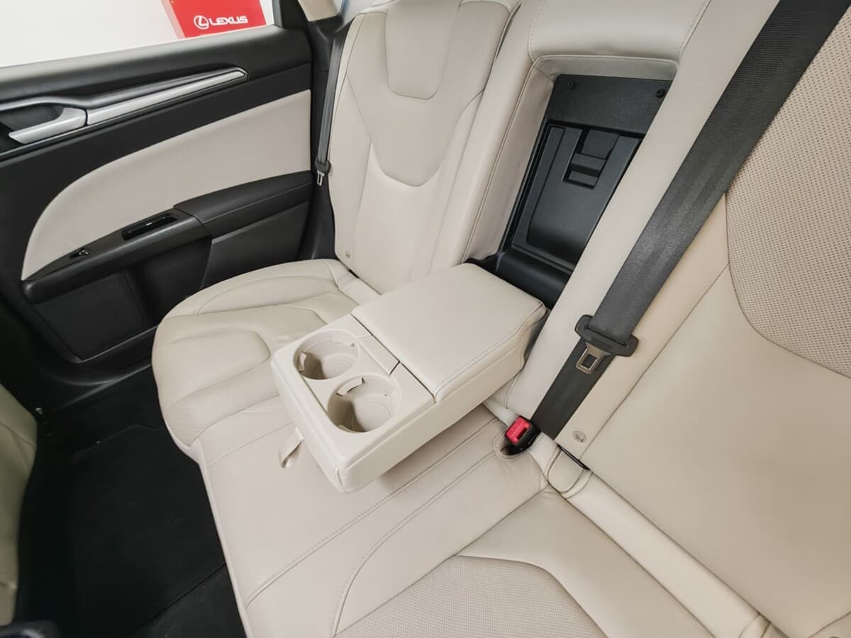 2016 Ford Mondeo - 18