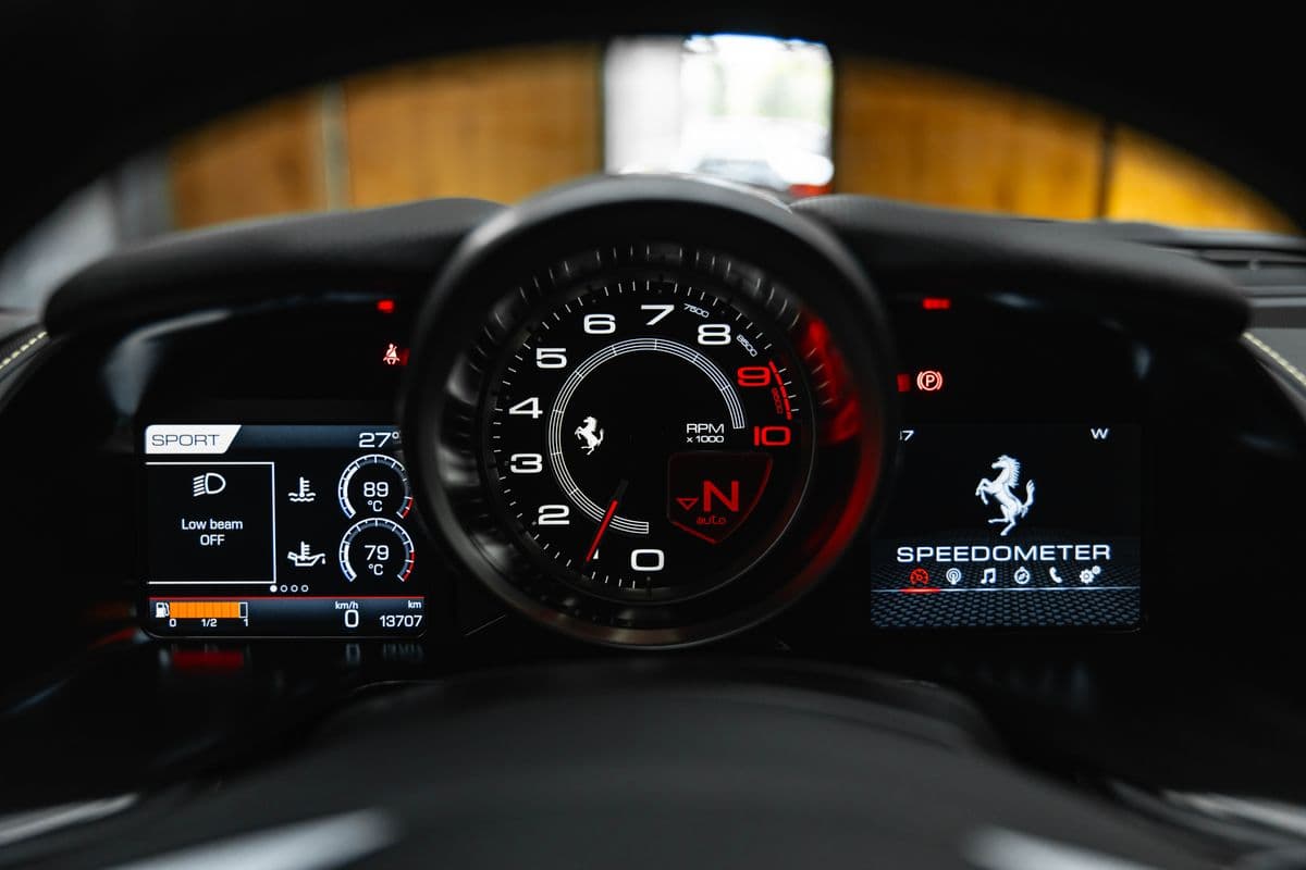 2018 Ferrari 812 - 12