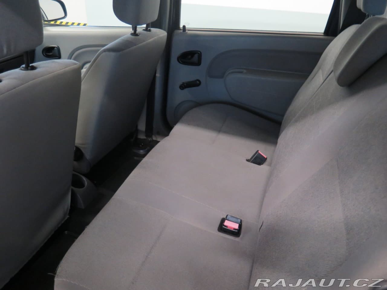 2008 Dacia Logan - 12