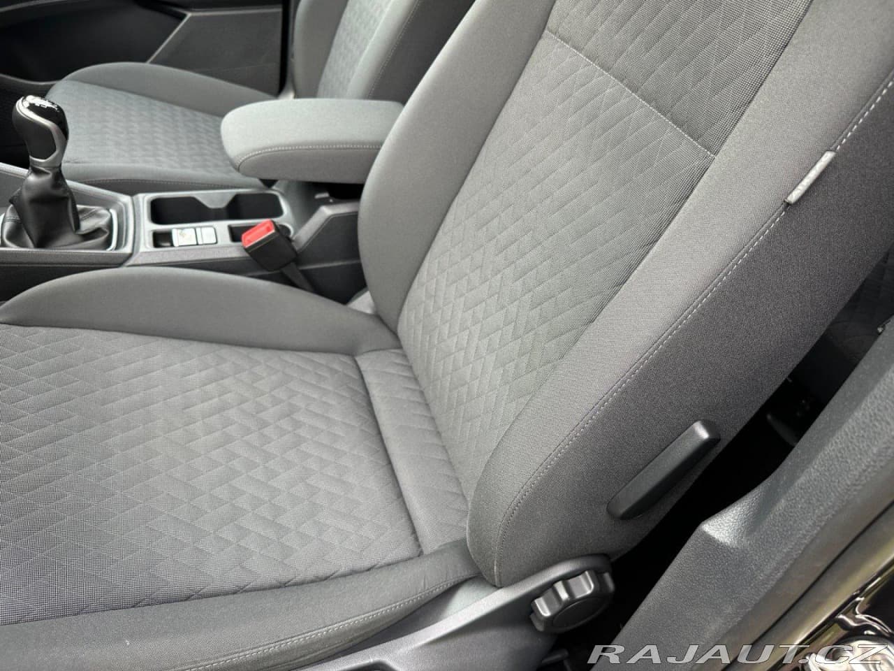 2022 Volkswagen Caddy - 14