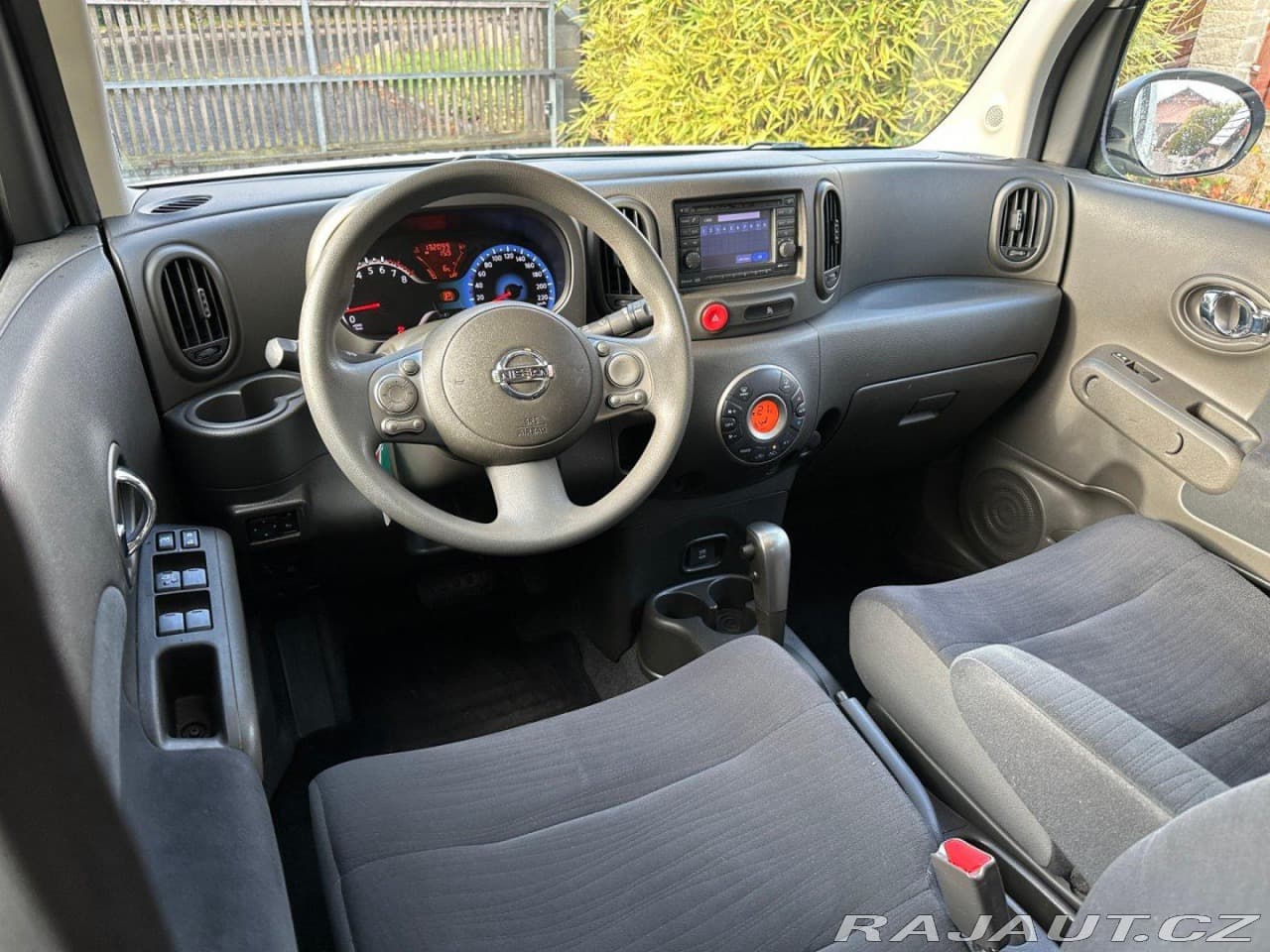 2010 Nissan Ostatní - 14