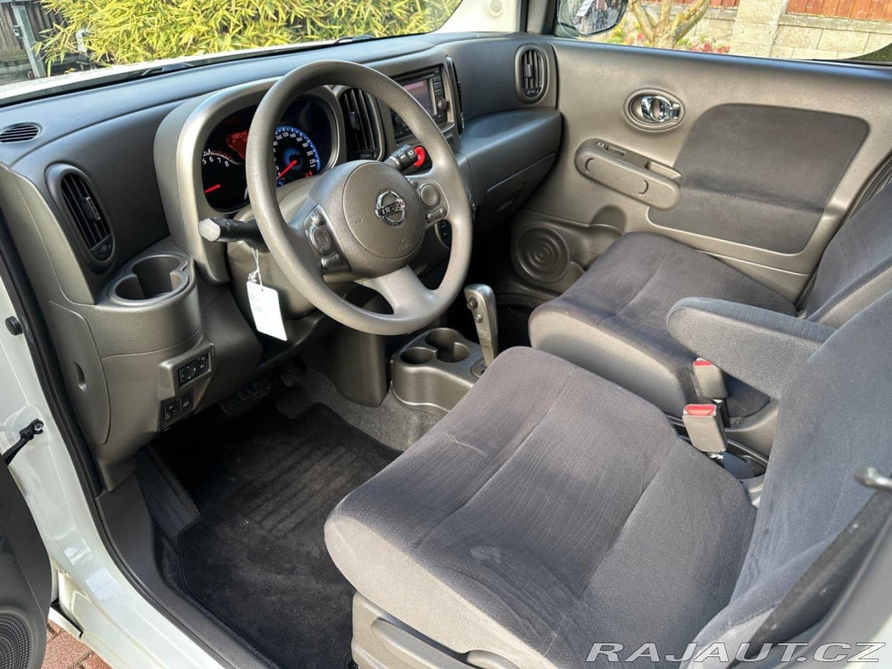 2010 Nissan Ostatní - 9