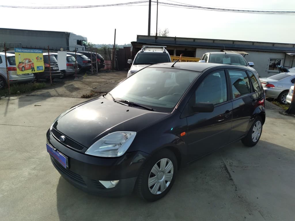 2005 Ford Fiesta - 3