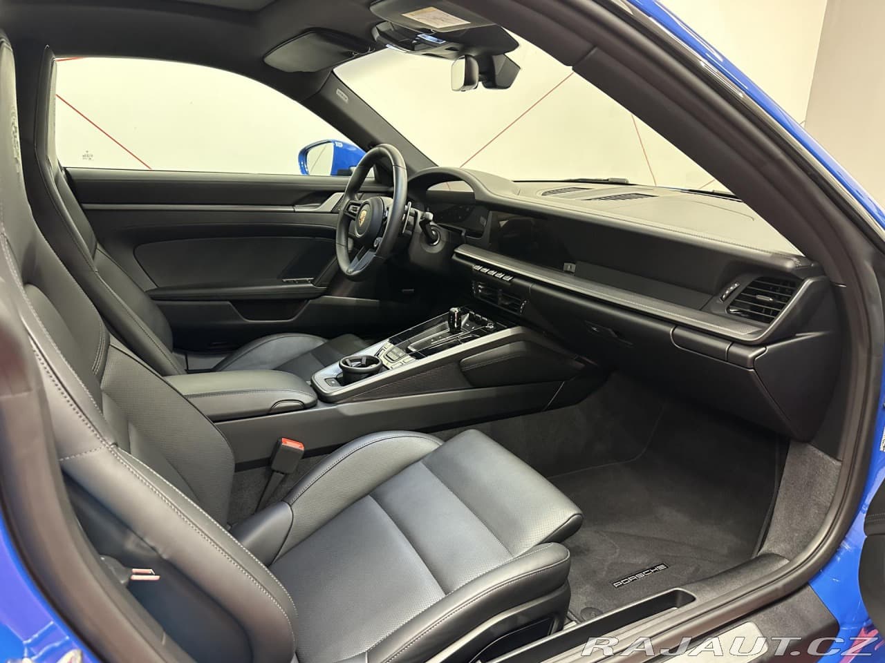 2025 Porsche 911 - 10