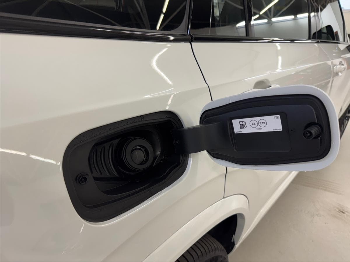 2025 Volvo Xc90 - 13
