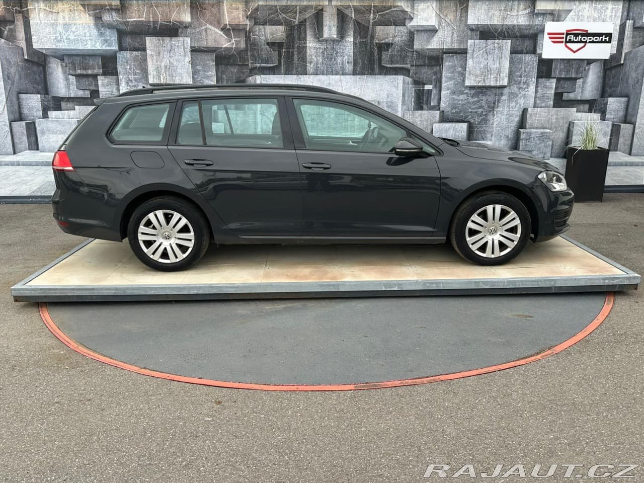 2014 Volkswagen Golf - 5