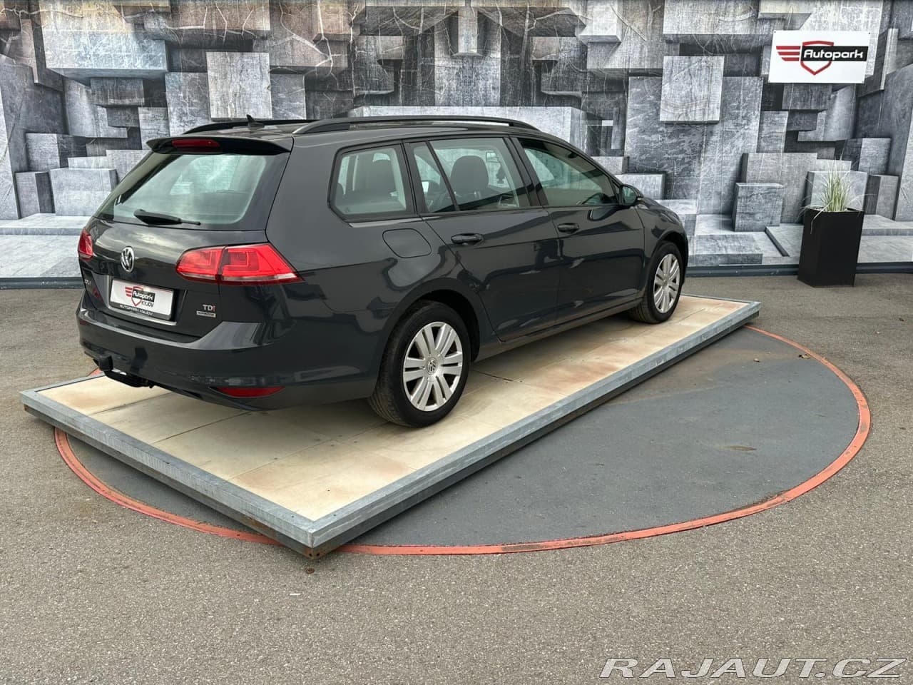 2014 Volkswagen Golf - 6