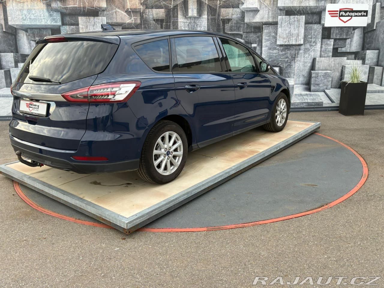 2019 Ford S-Max - 6