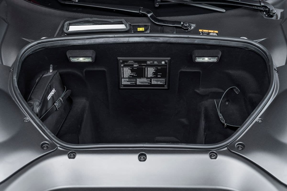 2020 Ferrari 488 - 18