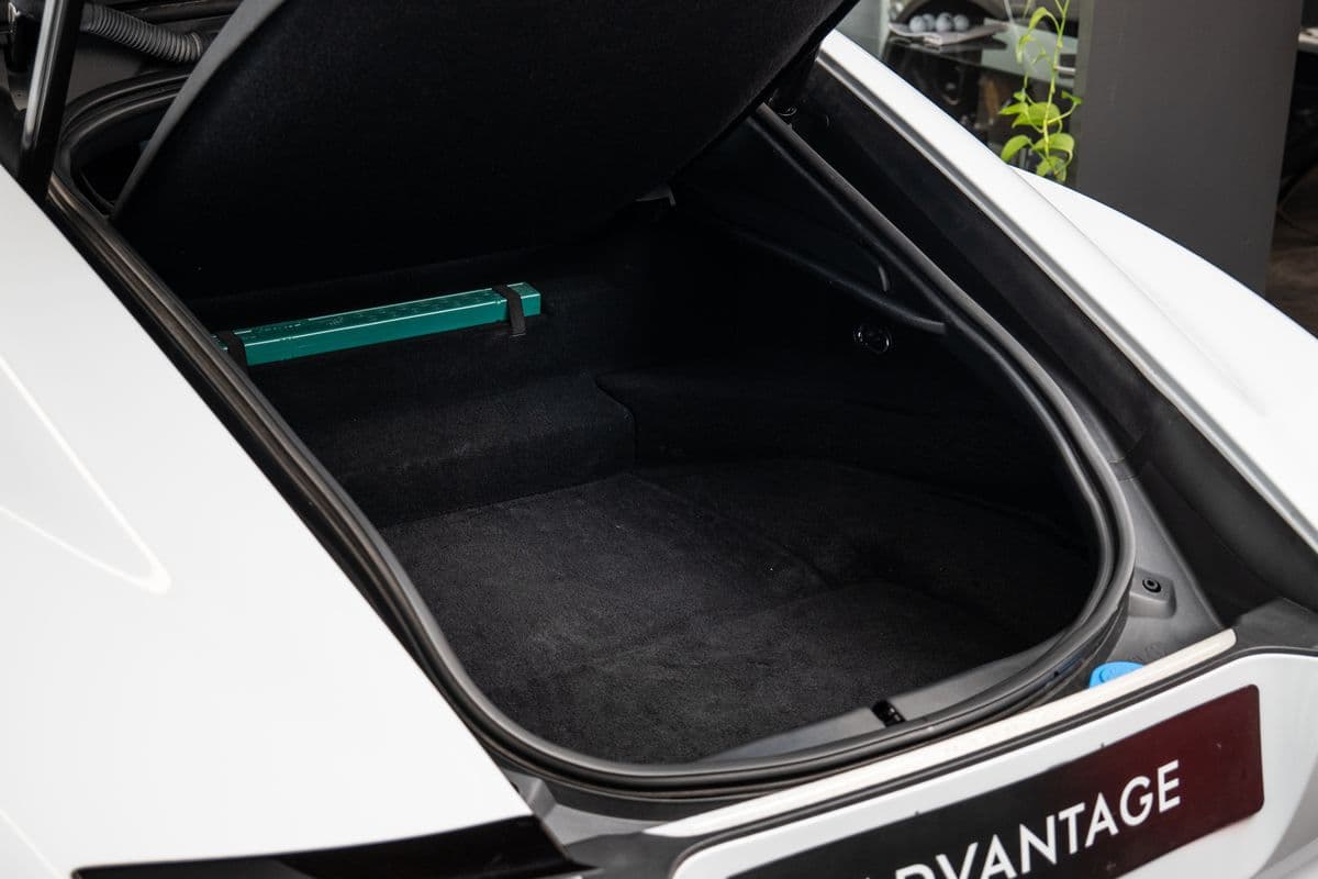 2014 Jaguar F-Type - 15