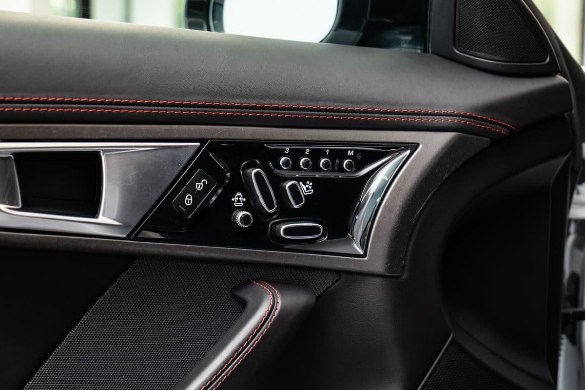 2014 Jaguar F-Type - 9