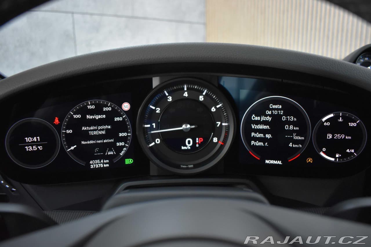 2019 Porsche 911 - 14