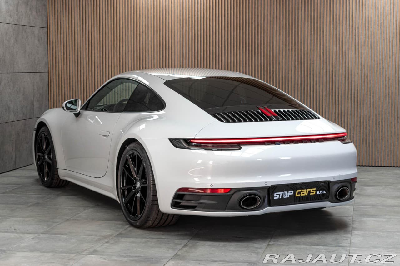 2019 Porsche 911 - 4