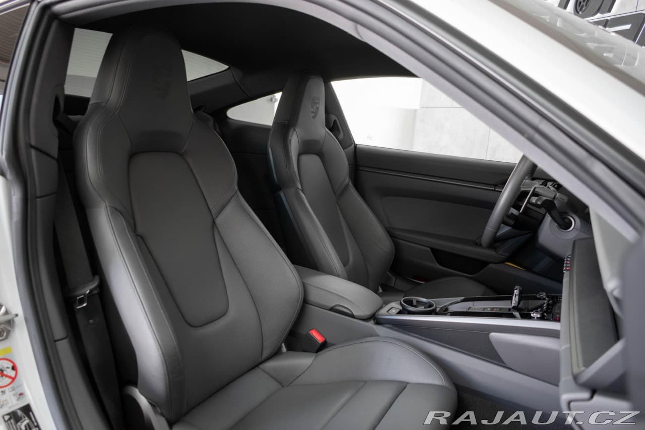 2019 Porsche 911 - 9