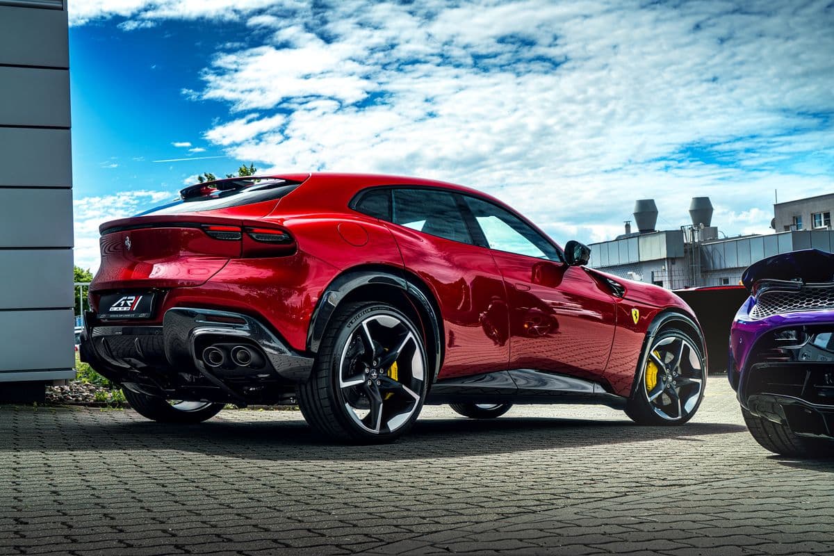 2024 Ferrari Purosangue - 12