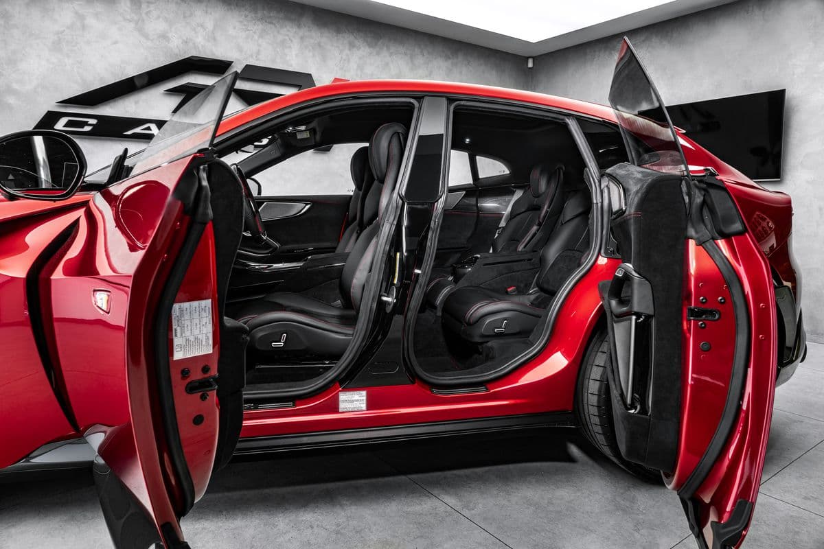 2024 Ferrari Purosangue - 7