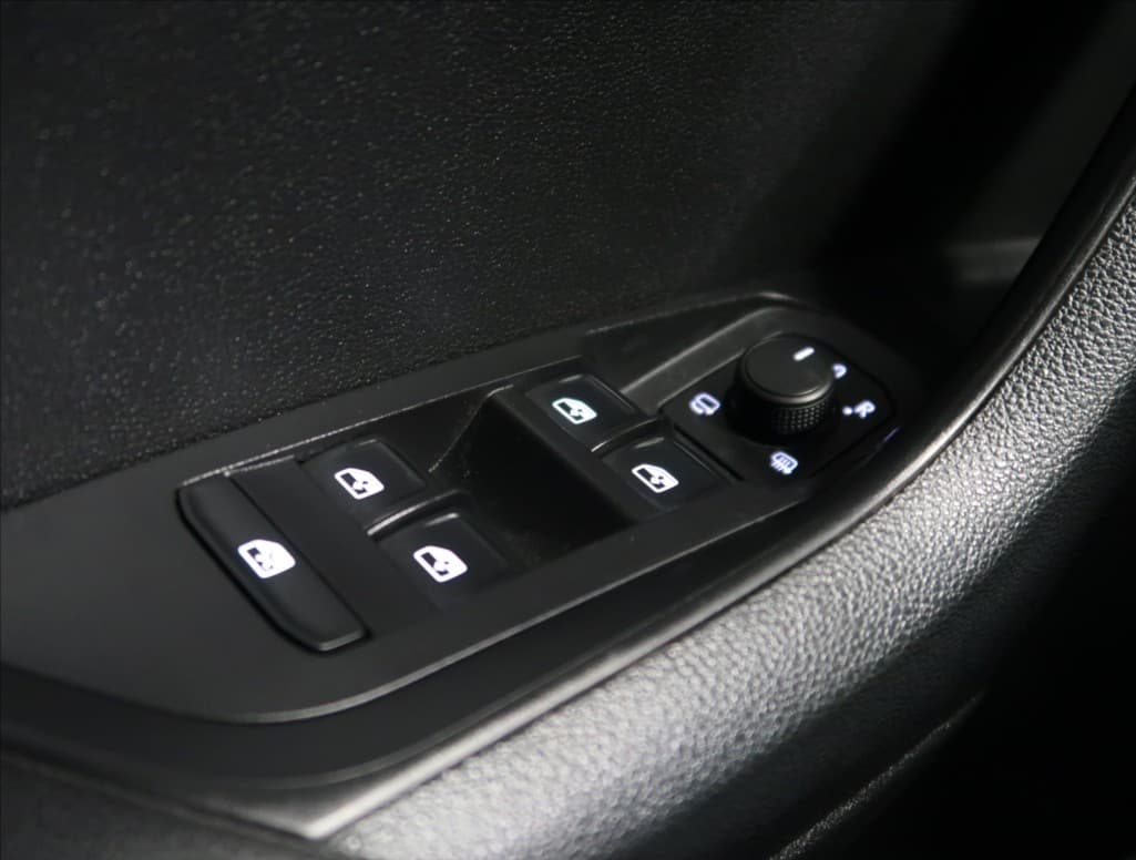 2022 Škoda Karoq - 18