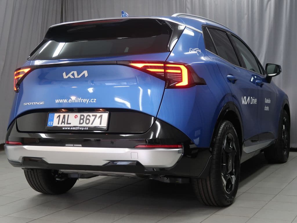 2025 Kia Sportage - 8