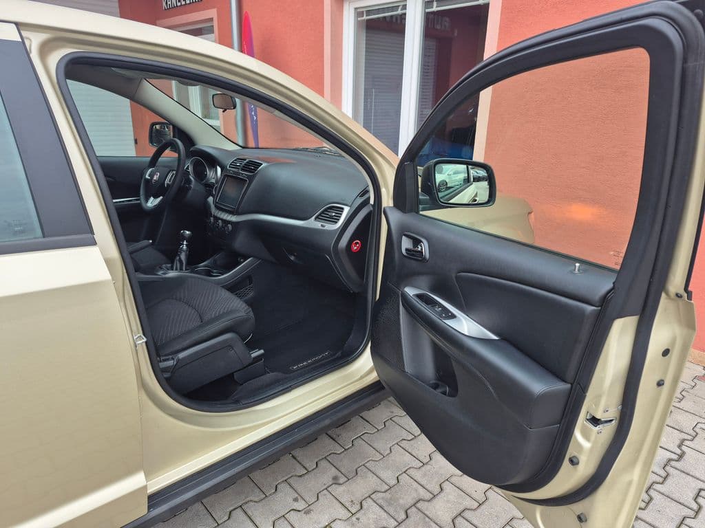 2012 Fiat Freemont - 14