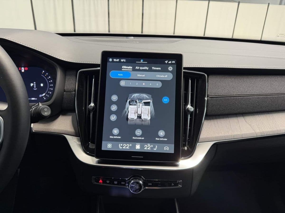 2026 Volvo Xc90 - 12