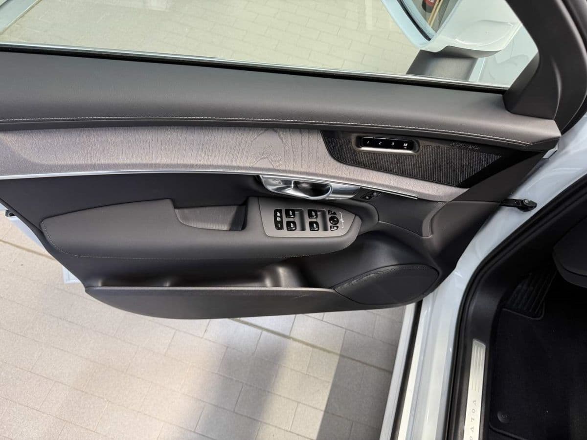 2026 Volvo Xc90 - 14