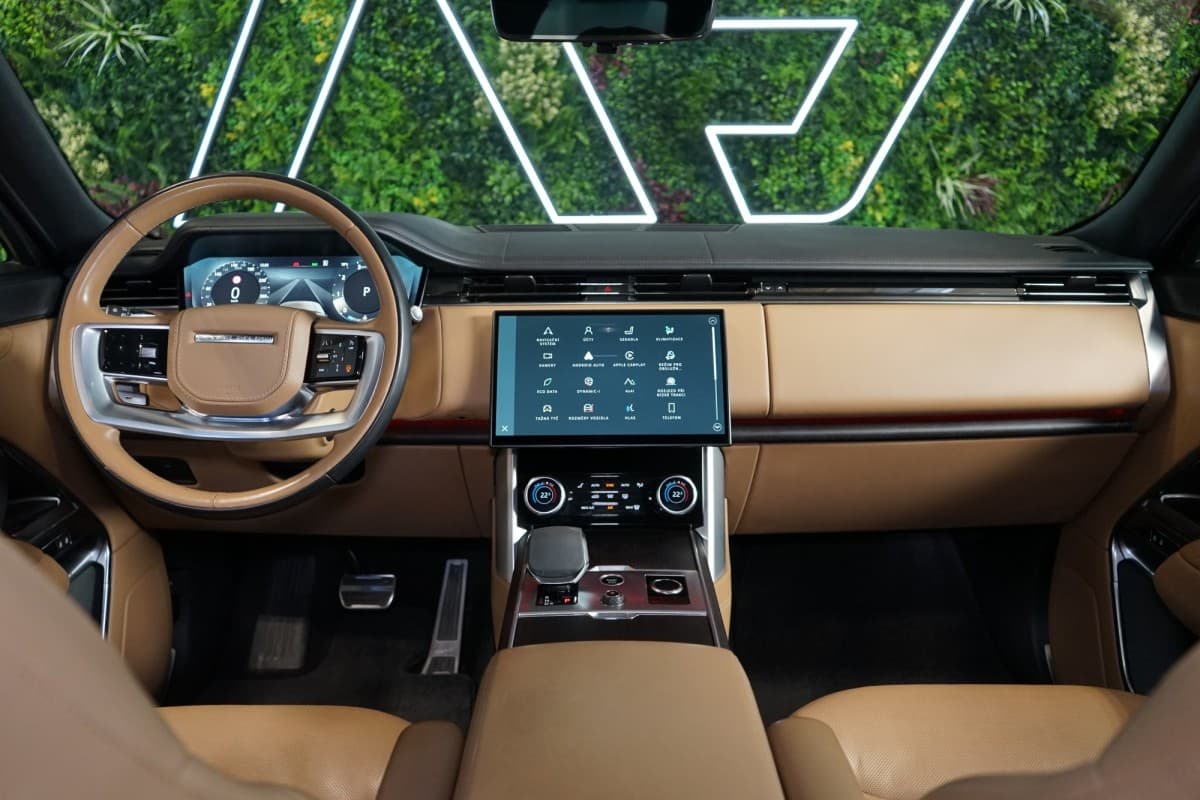 2023 Land Rover Range Rover - 16