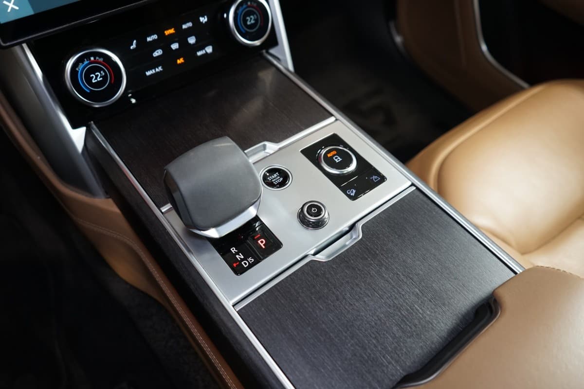 2023 Land Rover Range Rover - 17