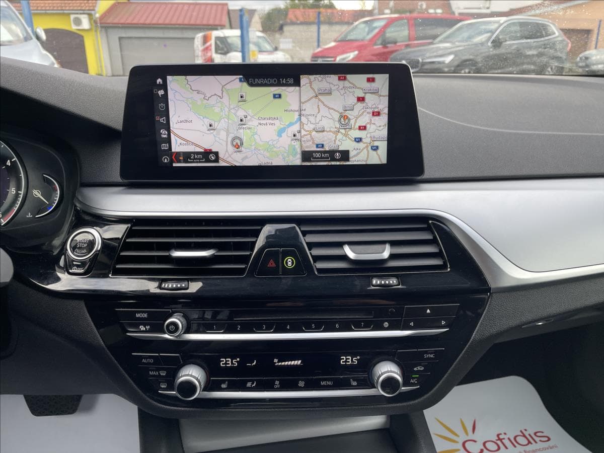 2018 BMW 5-Series - 14