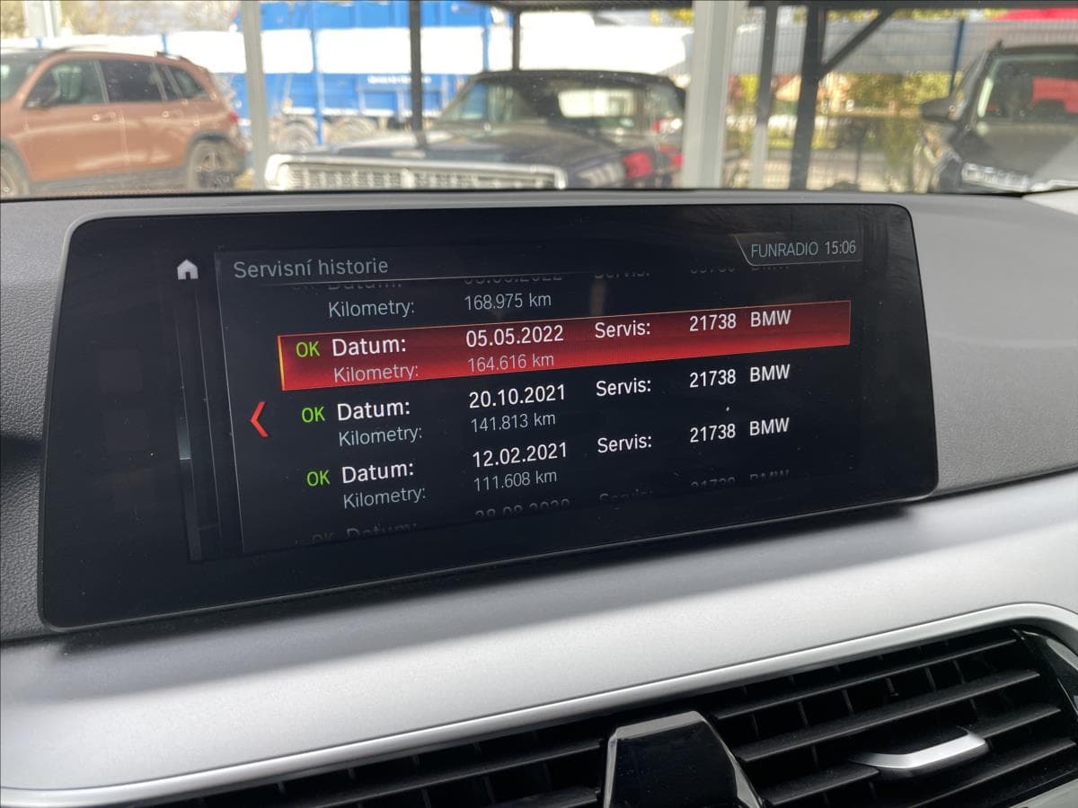 2018 BMW 5-Series - 16