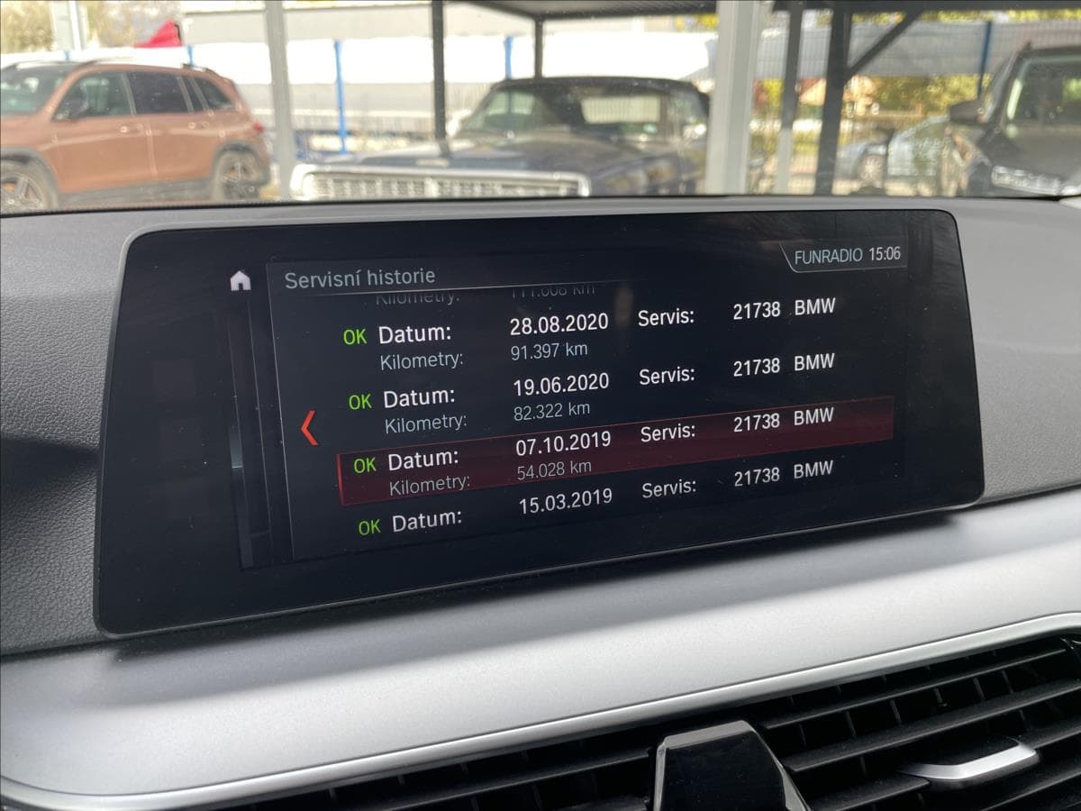 2018 BMW 5-Series - 17