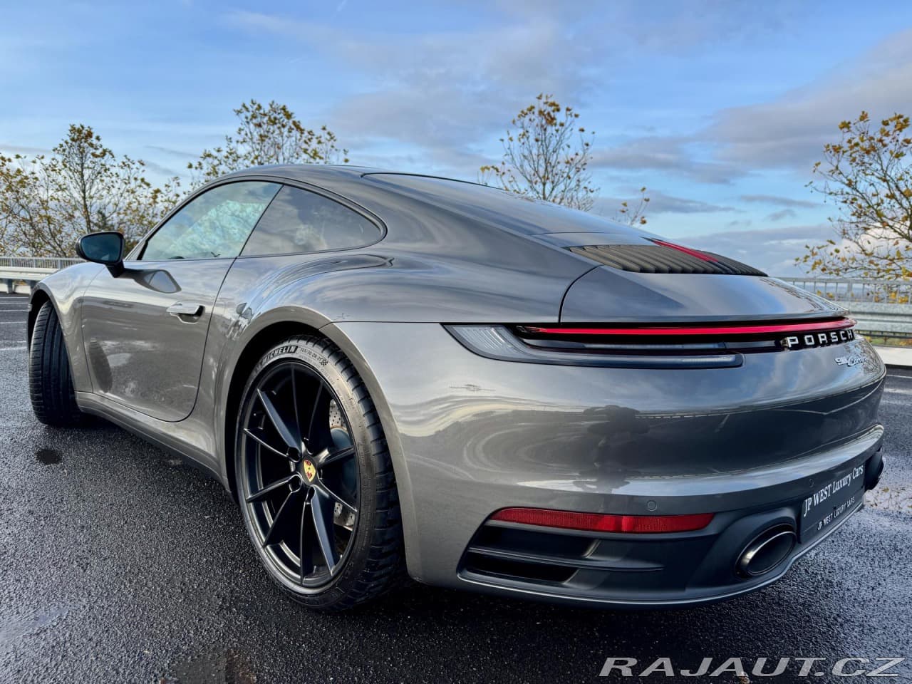 2020 Porsche 911 - 7