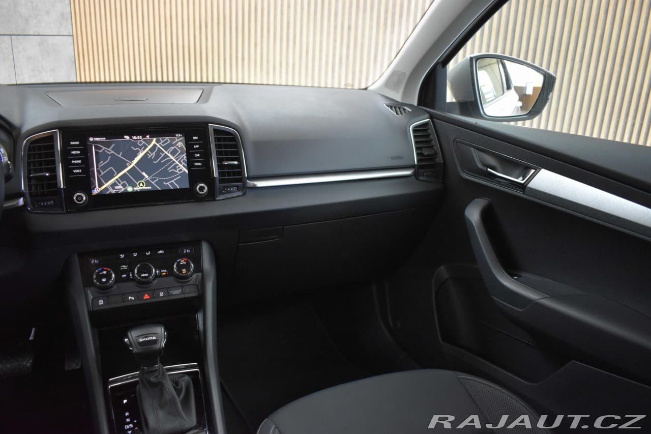 2022 Škoda Karoq - 9