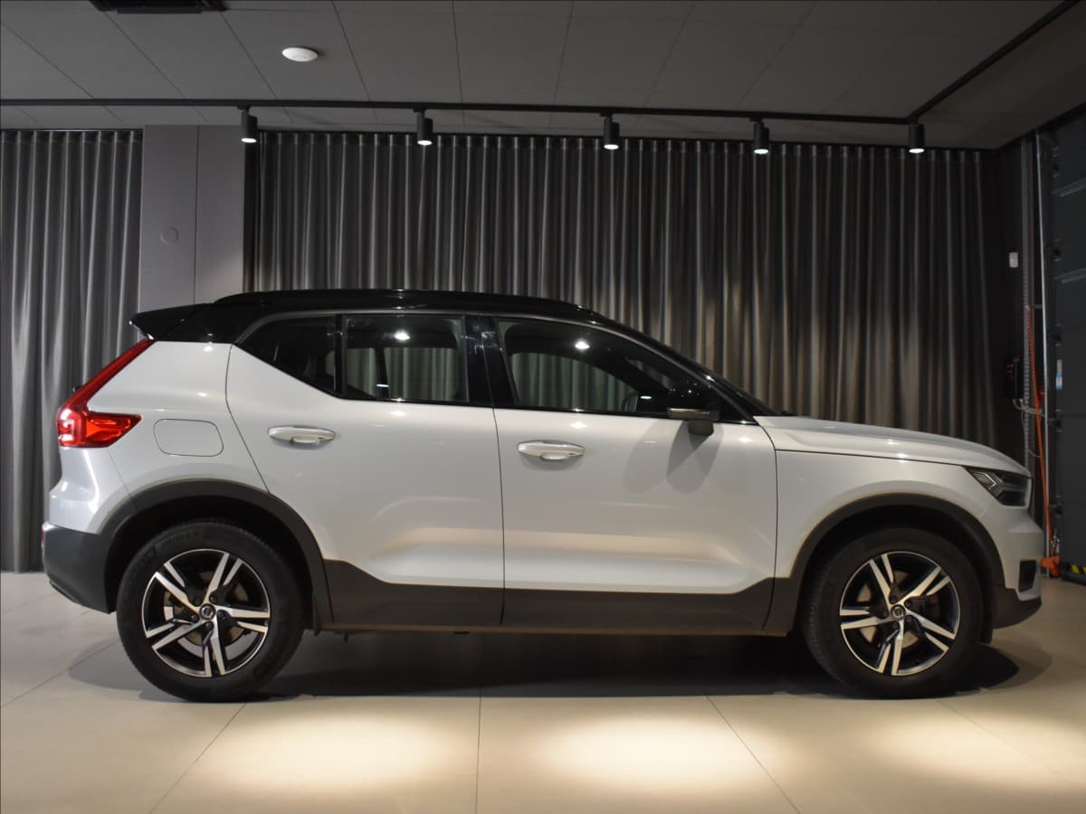 2021 Volvo XC40 - 3
