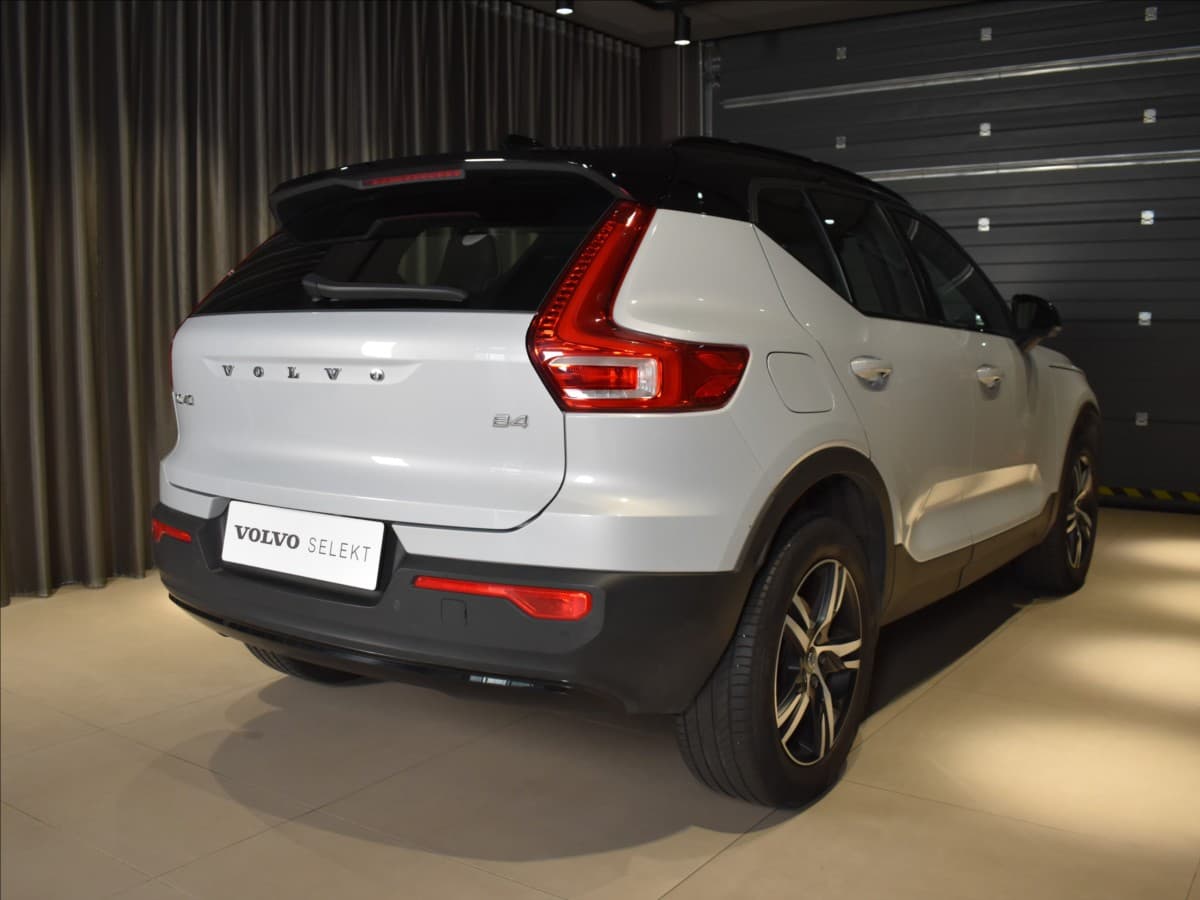 2021 Volvo XC40 - 4