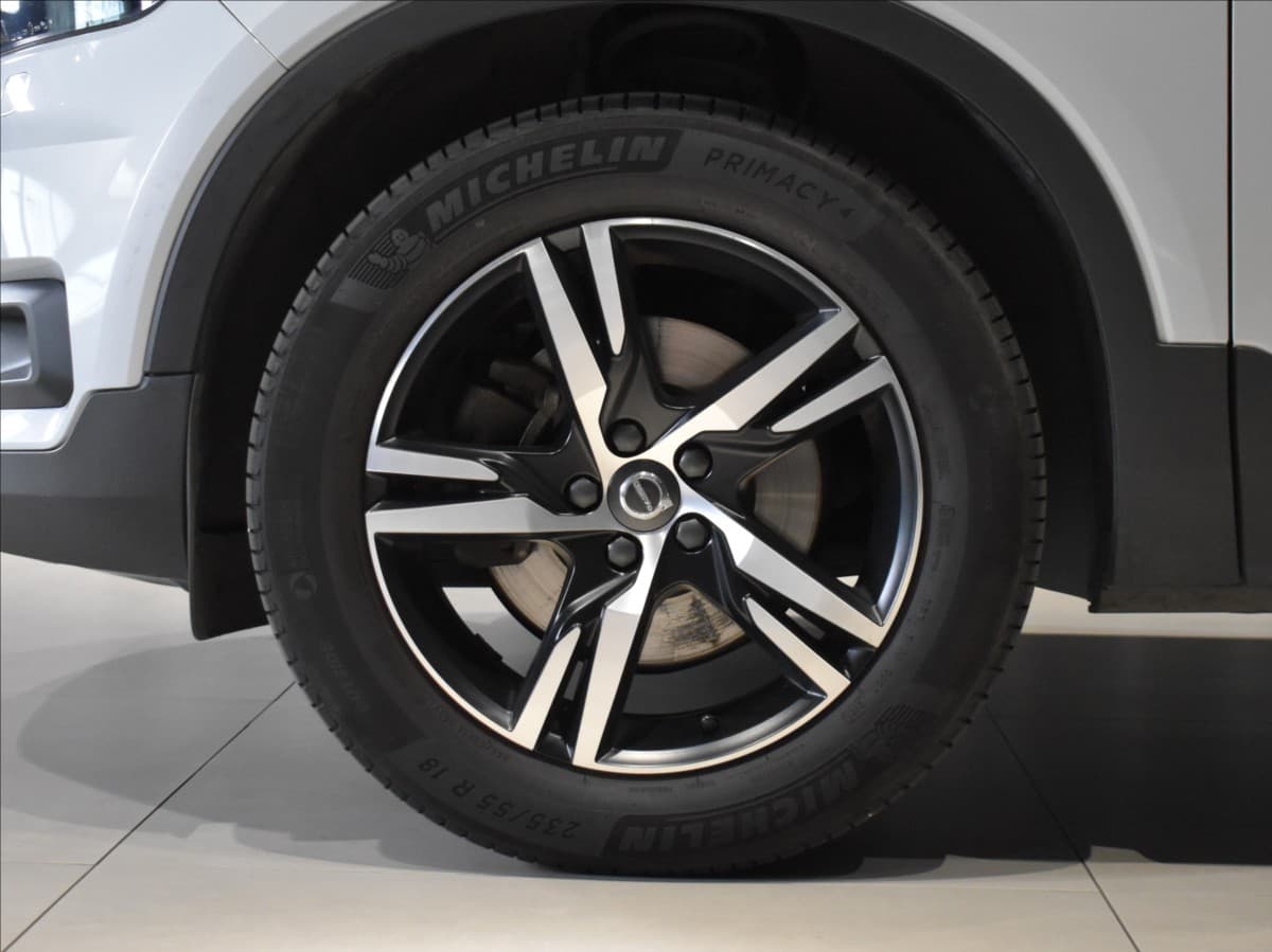 2021 Volvo XC40 - 7