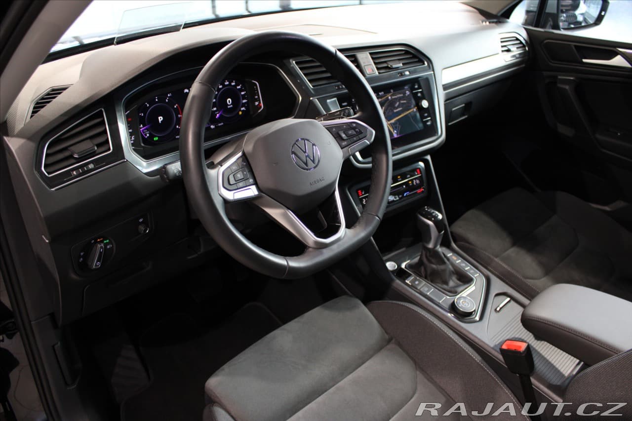 2023 Volkswagen Tiguan - 13