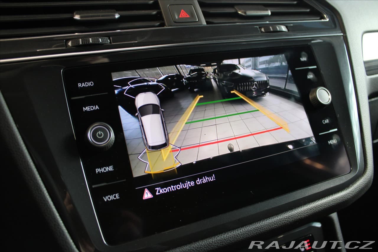 2023 Volkswagen Tiguan - 19