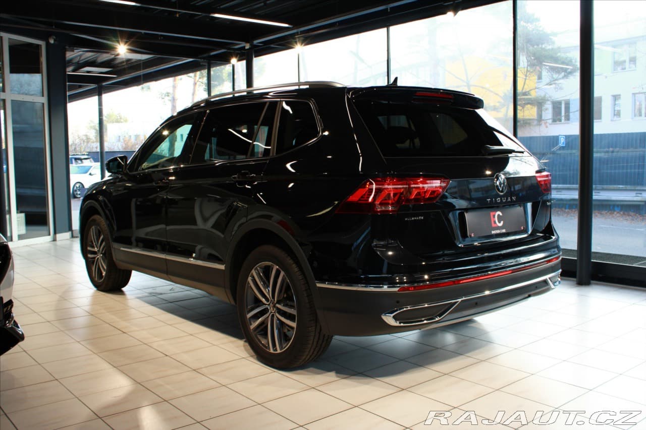 2023 Volkswagen Tiguan - 4