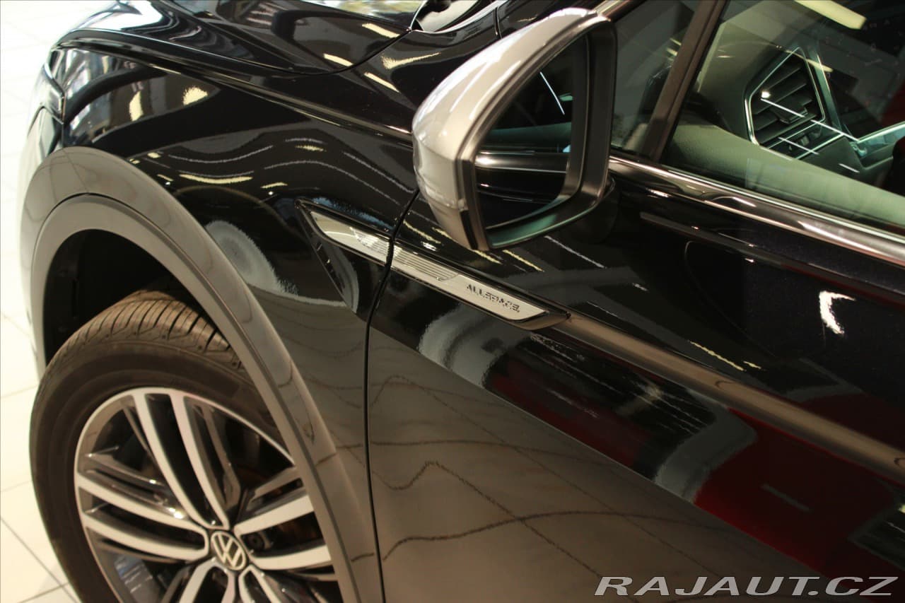 2023 Volkswagen Tiguan - 8