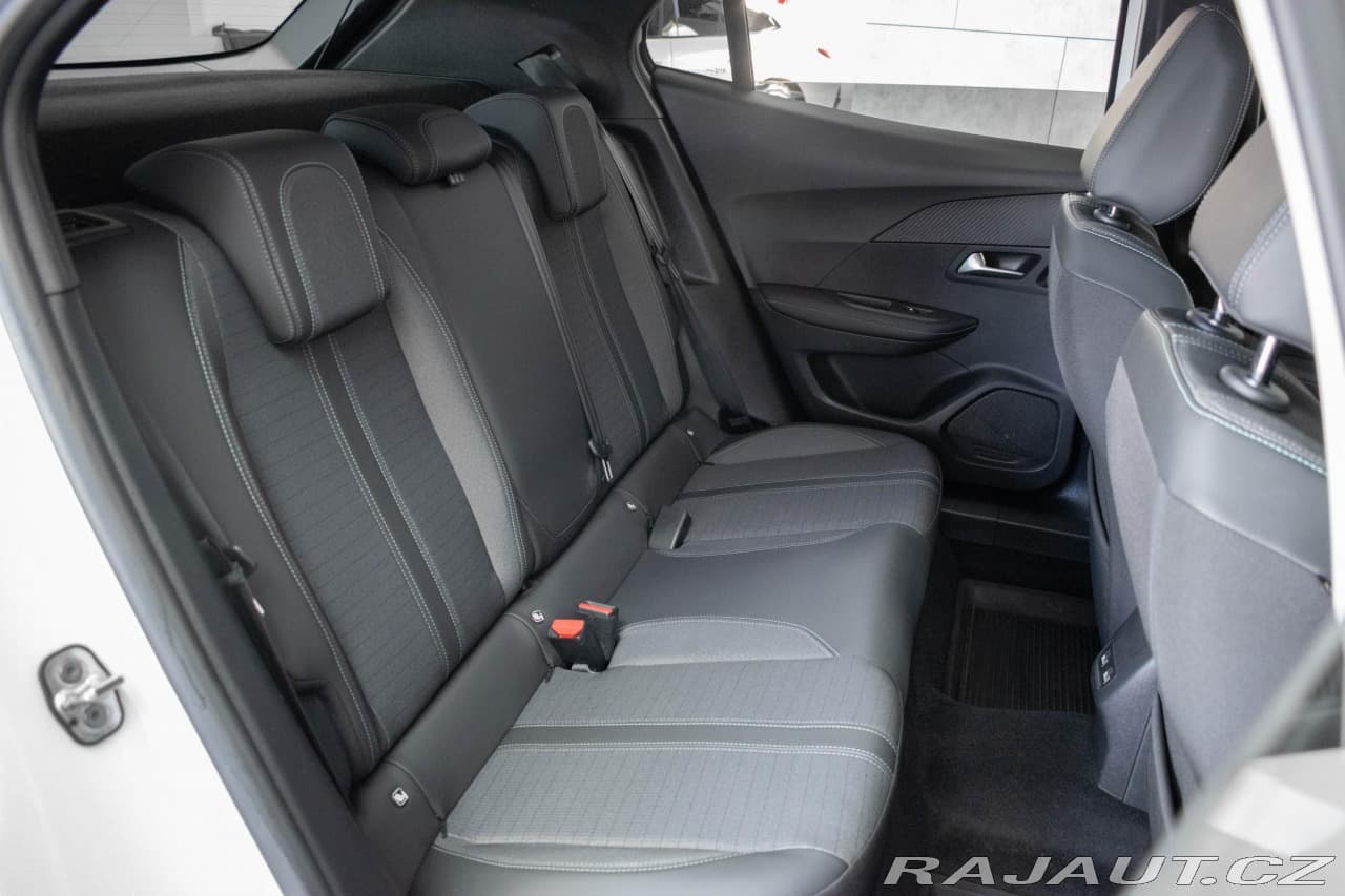 2022 Peugeot 2008 - 13