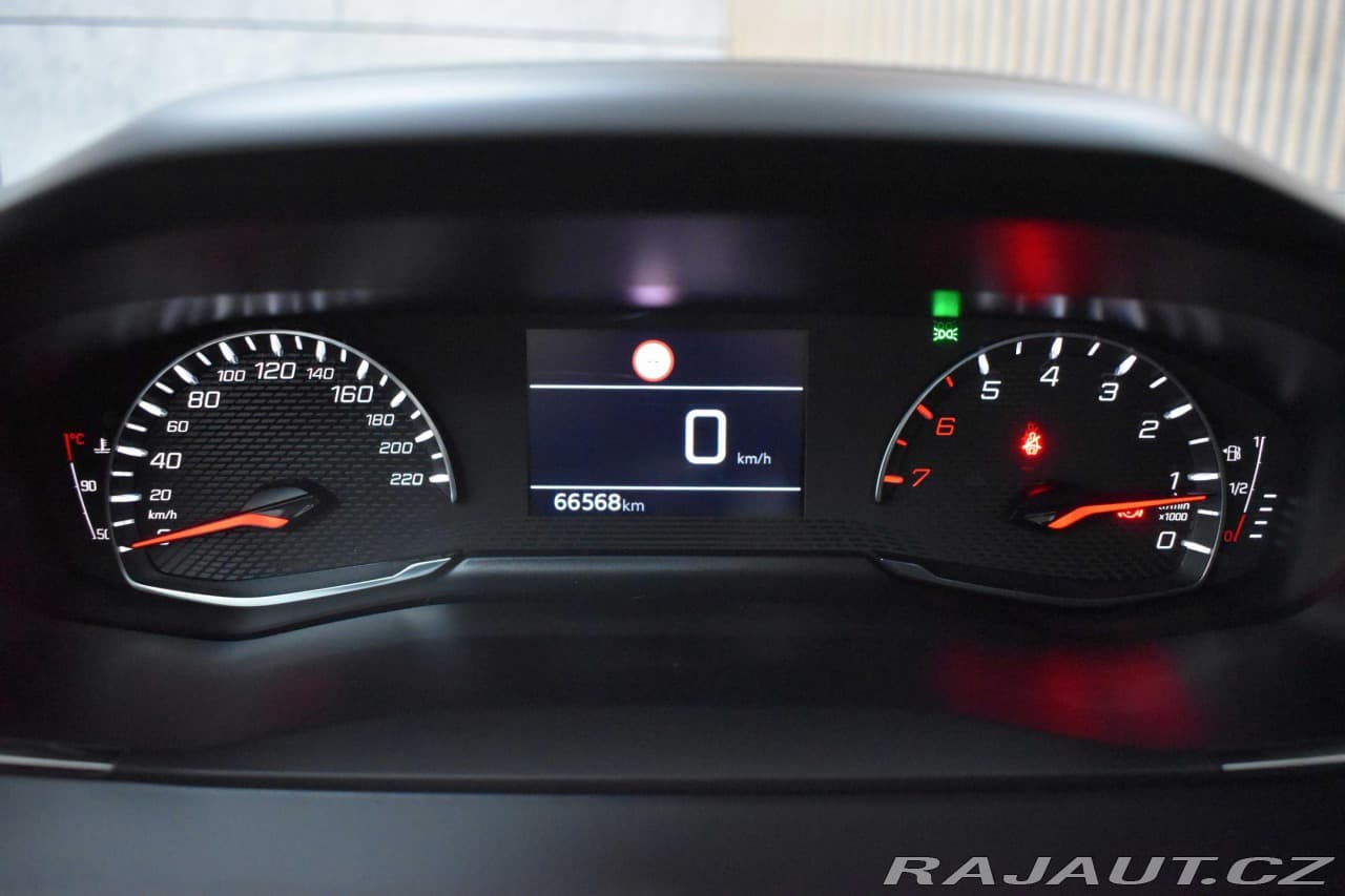 2022 Peugeot 2008 - 18