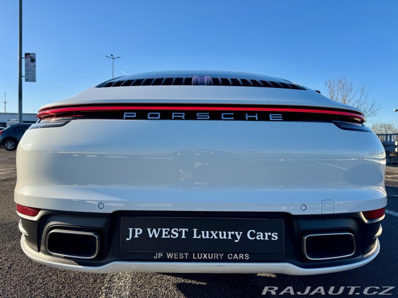 2022 Porsche 911 - 10