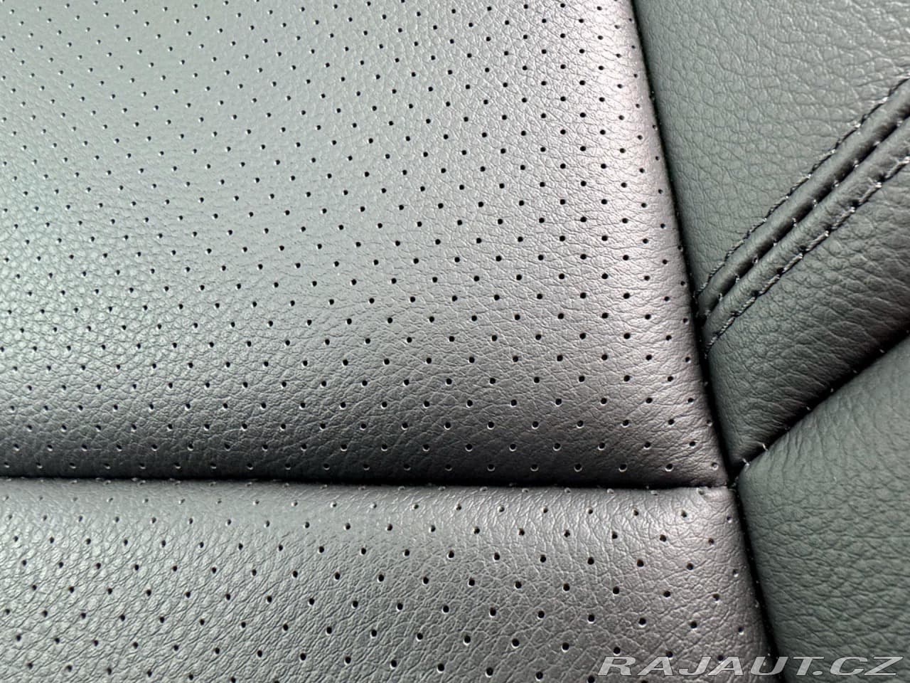 2022 Porsche 911 - 17