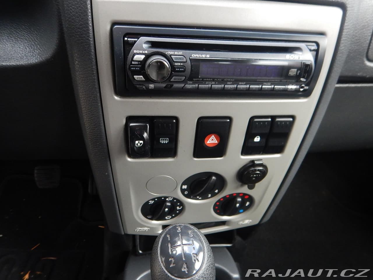 2008 Dacia Logan - 18