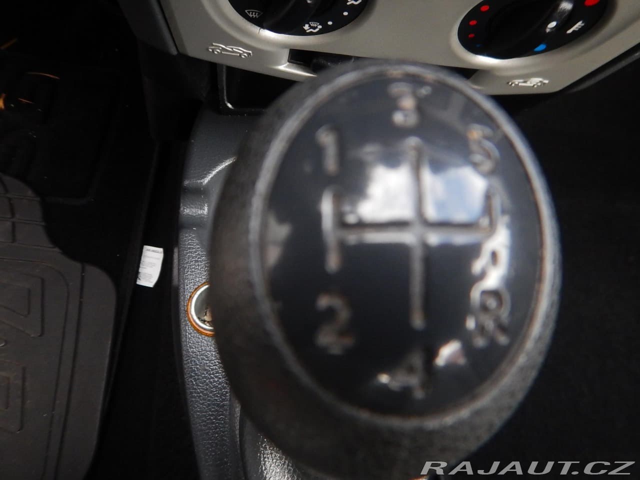 2008 Dacia Logan - 19