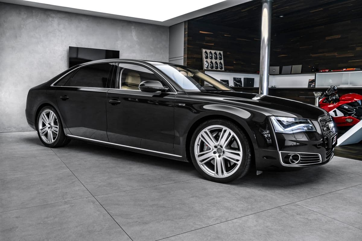 2013 Audi A8 - 4