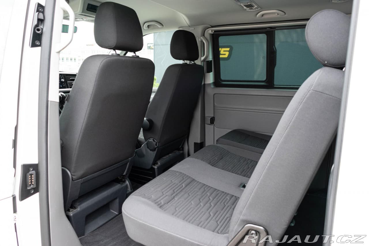 2020 Volkswagen Caravelle - 12