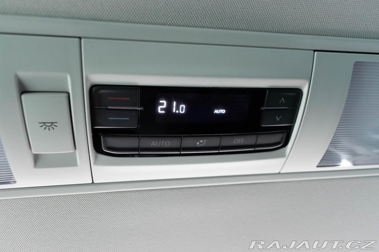 2020 Volkswagen Caravelle - 13