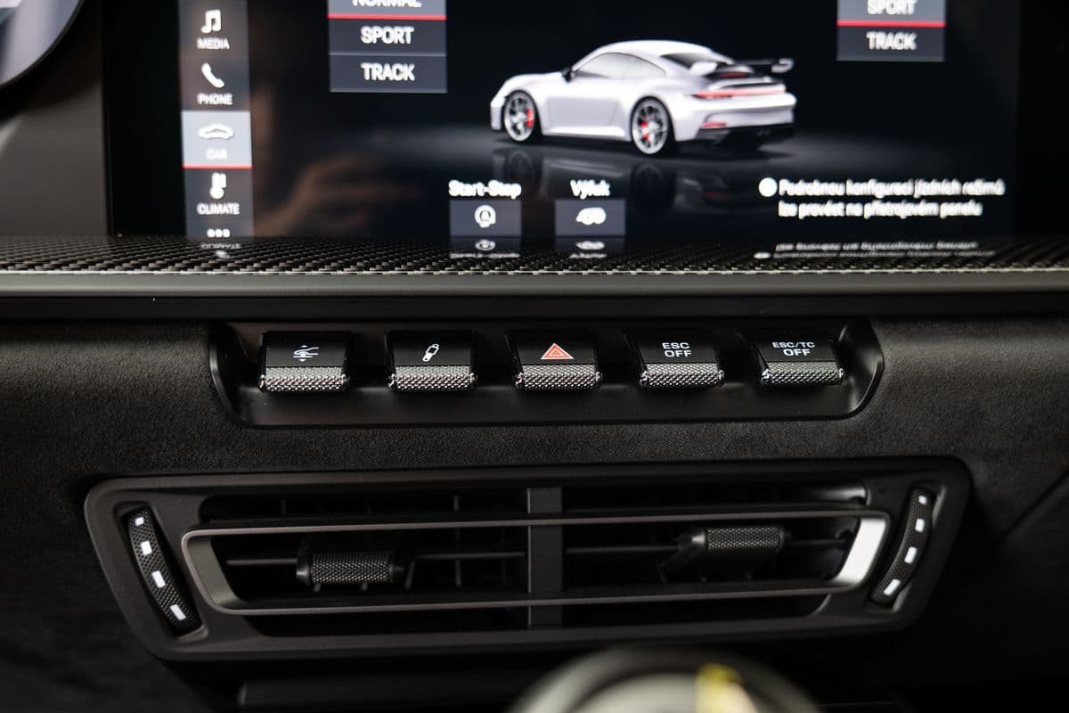 2021 Porsche 911 - 10